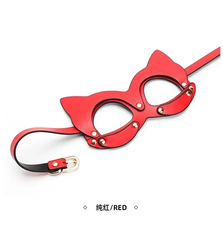 accessoire cuir souple pour jeux erotiques