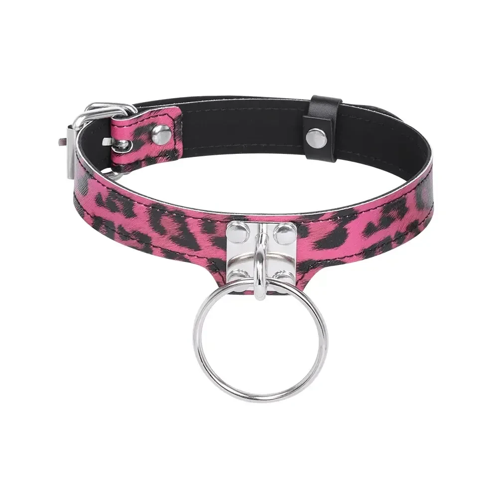 collier soumission simili cuir et metal