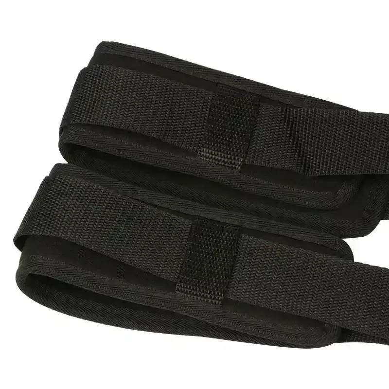 ensemble de suspension bondage en cuir