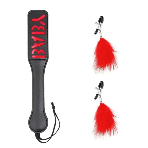 fouet cuir rouge pour jeux BDSM
