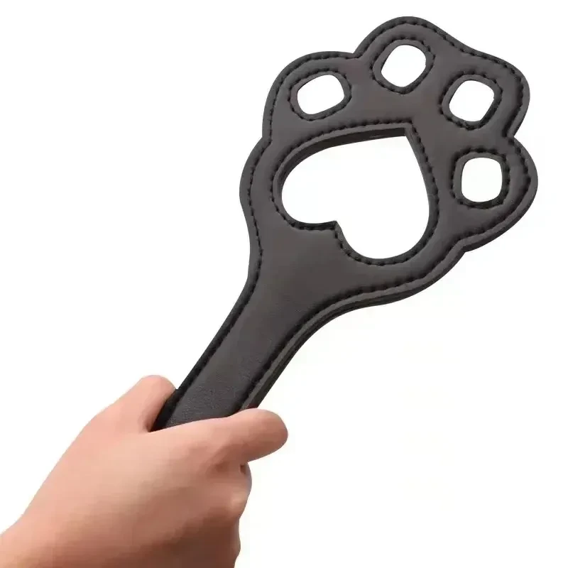instrument de torture en cuir véritable
