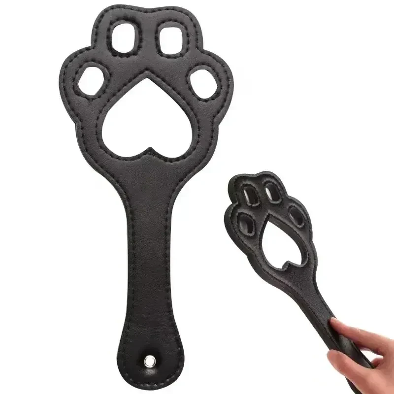 palette de chat bdsm en cuir noir