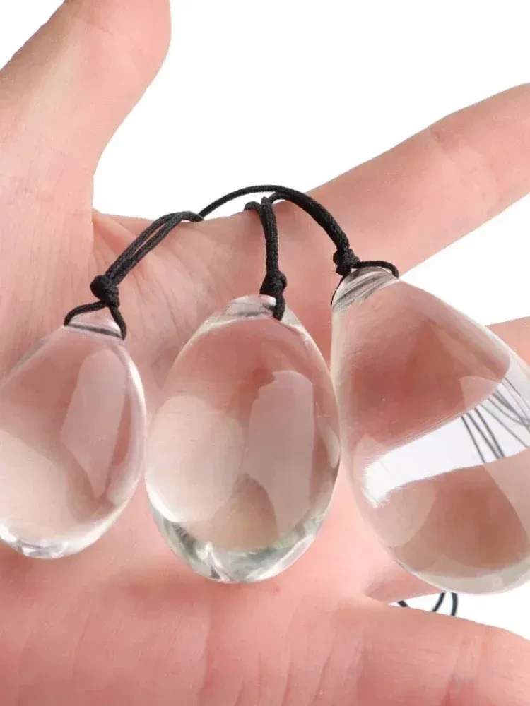 plug anal transparent forme allongee
