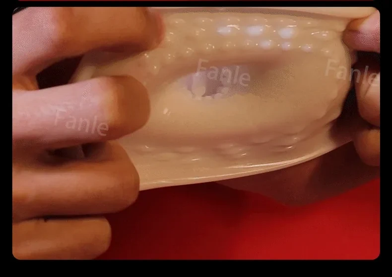 poche masturbatoire bouche realiste