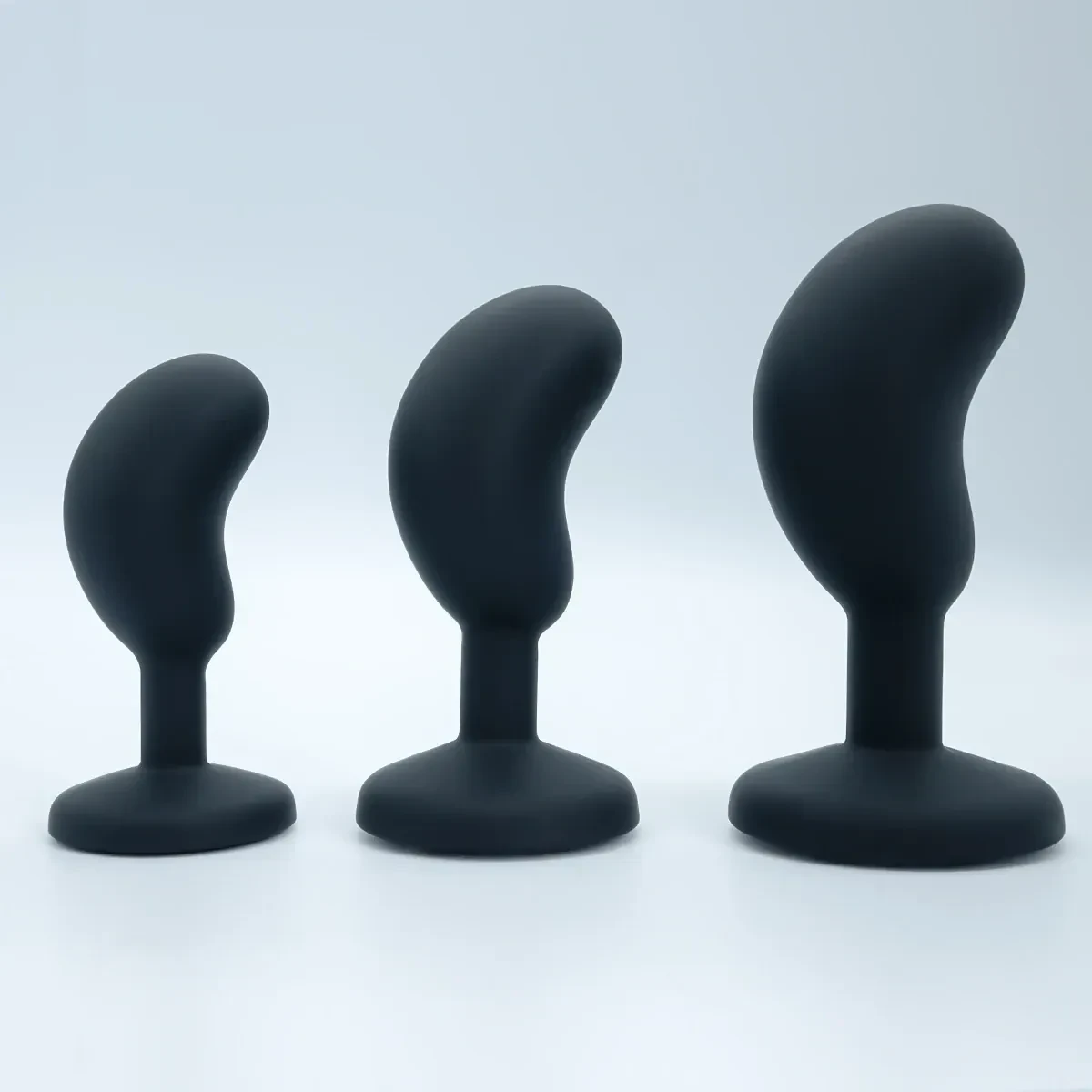 sextoy anal noir en silicone lisse