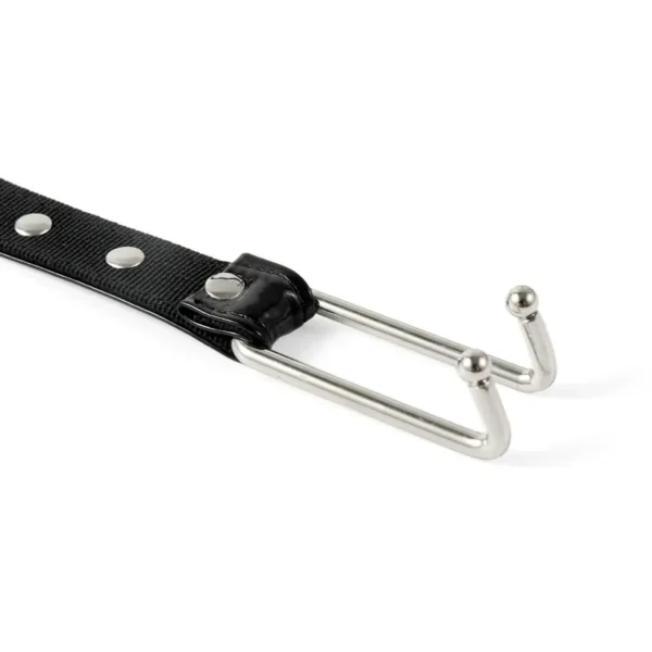 attache nasale souple en cuir pu