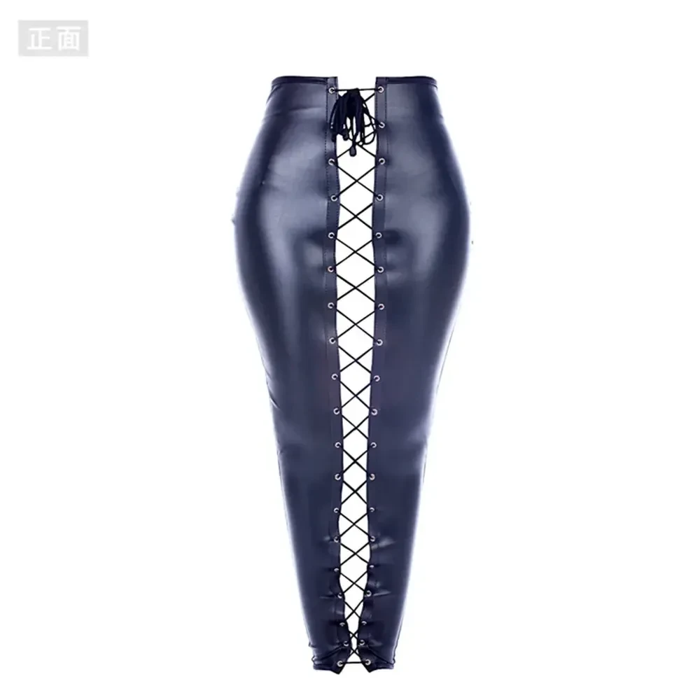 attaches bdsm d ring sur camisole noire