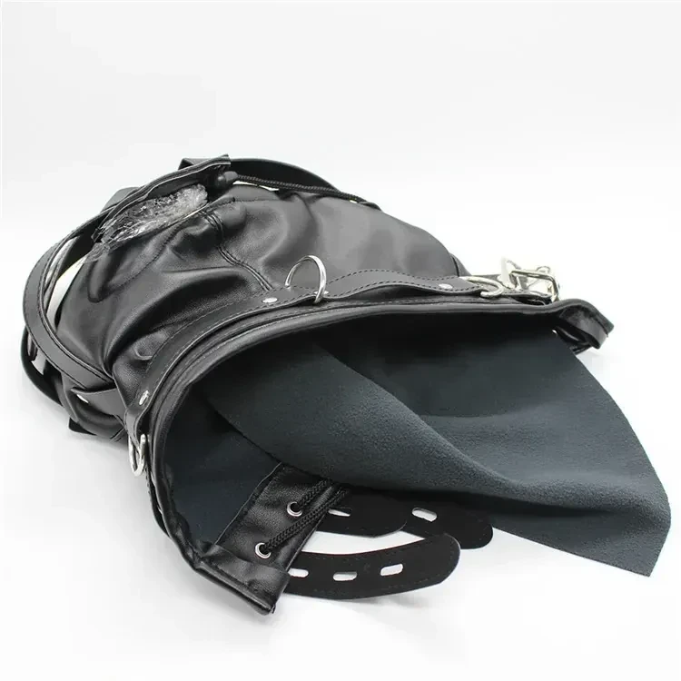 camisole bdsm avec buste expose noire