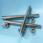 menottes détachables en cuir synthétique
